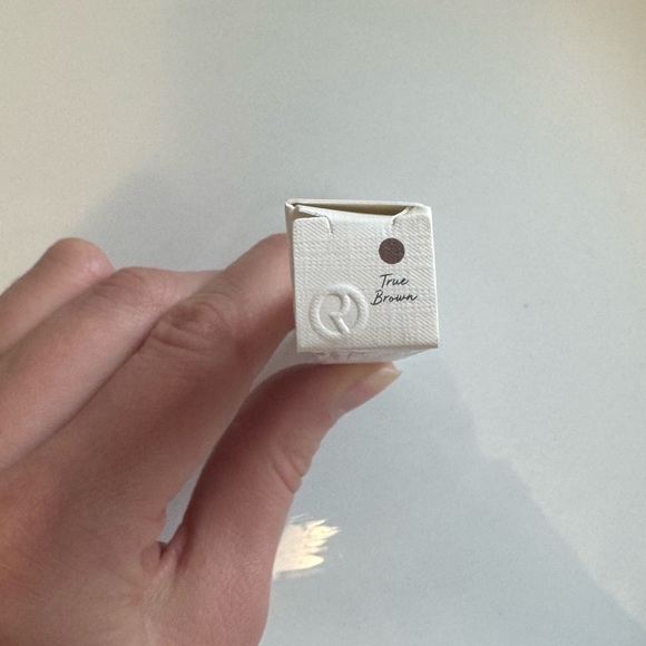 Rare Beauty Perfect Strokes Longwear & Waterproof
Gel Eyeliner in True Brown - Picture 10 of 10